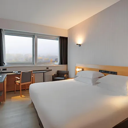 Crowne Plaza Milan Linate By Ihg-2